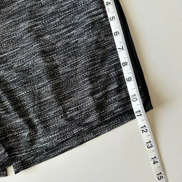 Lululemon T.H.E. Short All Court Texture White Black Stretch Linerless Quick Dry - Picture 8 of 8